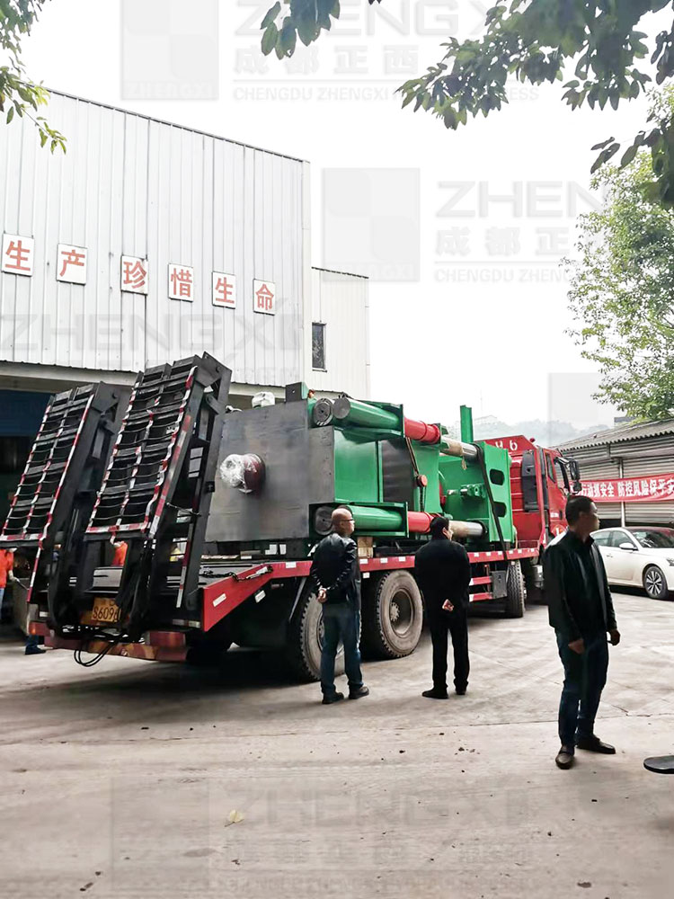 1000噸液壓機和1500噸液壓機落戶重慶 1000噸液壓機和1500噸液壓機落戶重慶